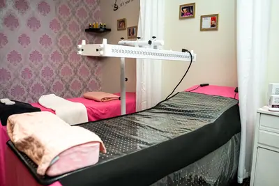 Treatment bed